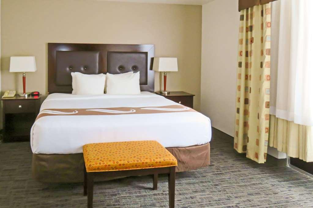 Quality Inn & Suites Everett Pokoj fotografie