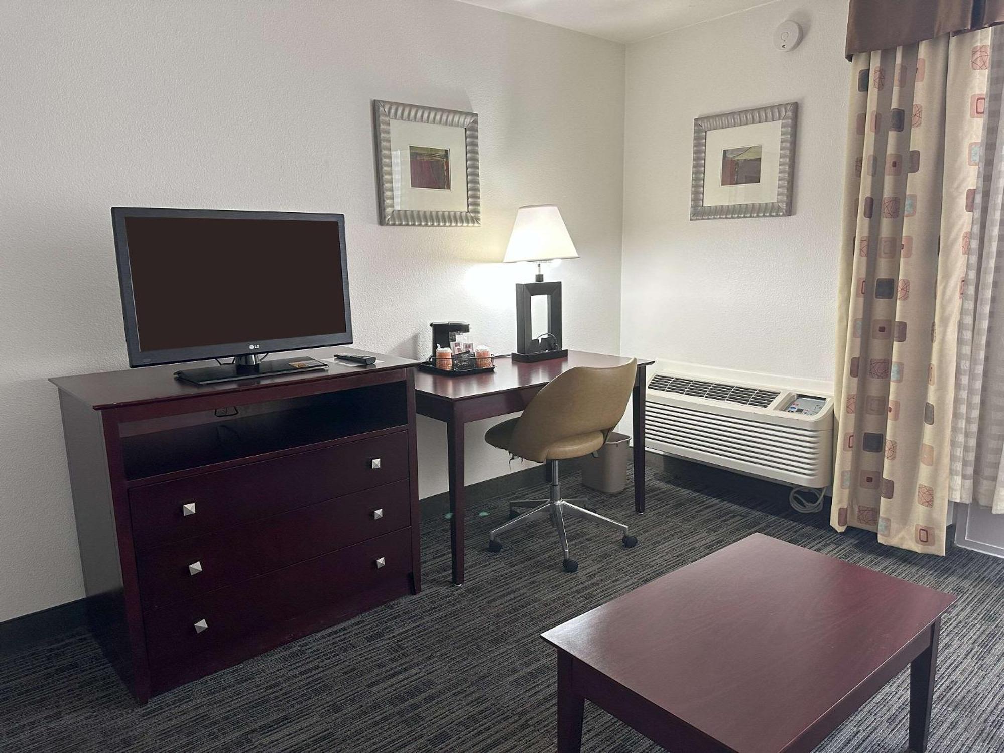 Quality Inn & Suites Everett Exteriér fotografie