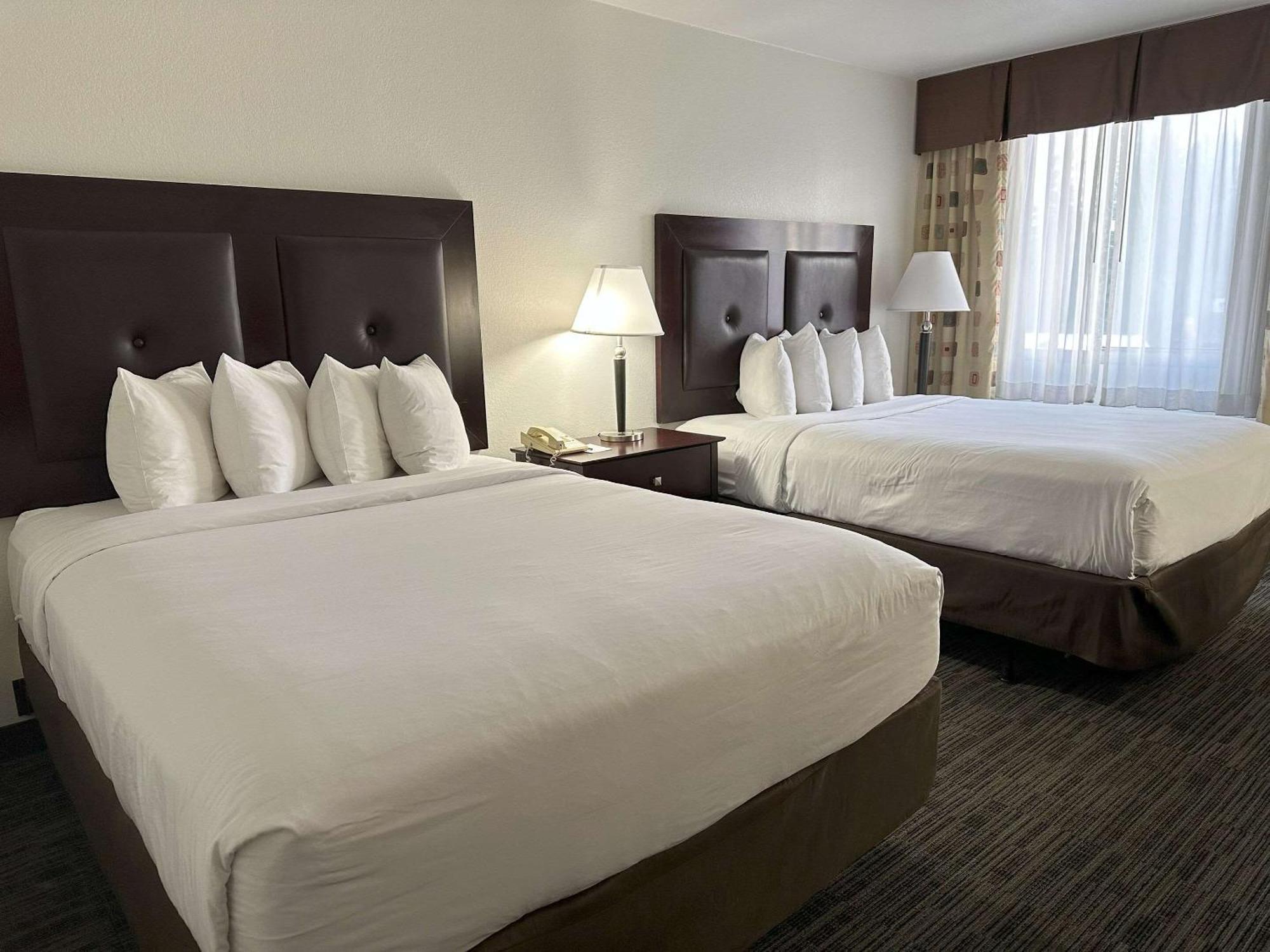 Quality Inn & Suites Everett Exteriér fotografie