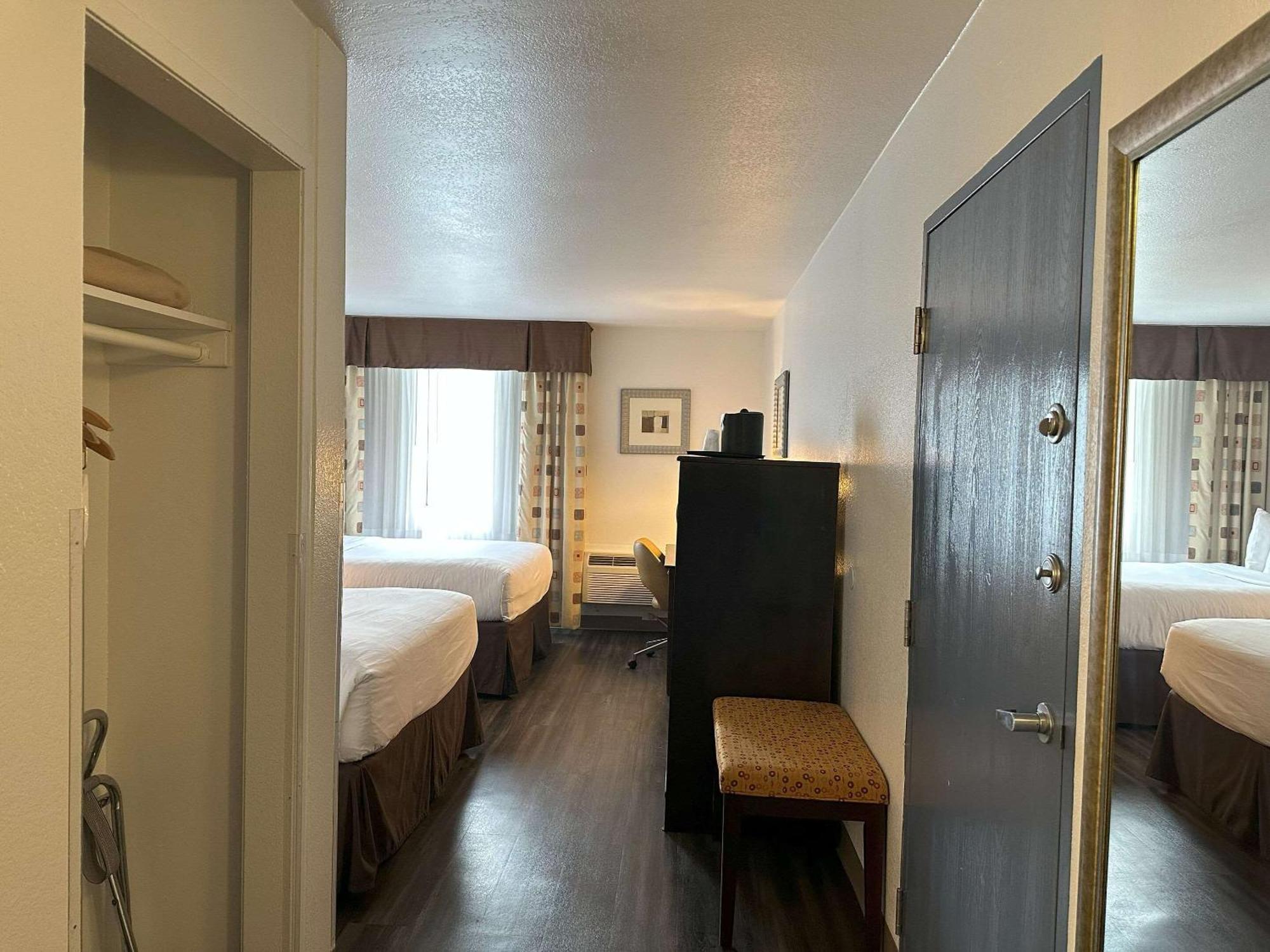 Quality Inn & Suites Everett Exteriér fotografie